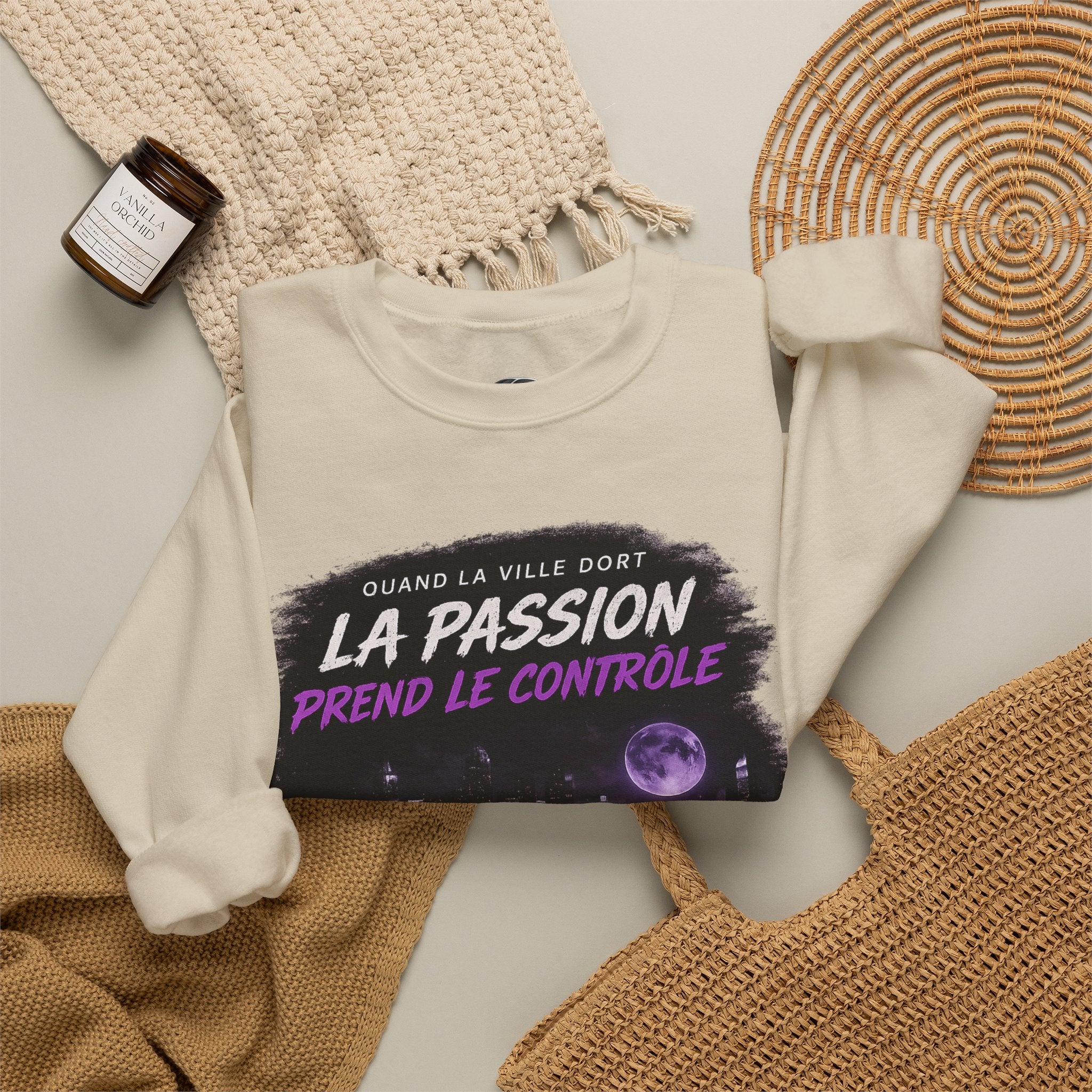 Crewneck Sweatshirt — Retro French Night Drive "La Passion Prend Le Contrôle"