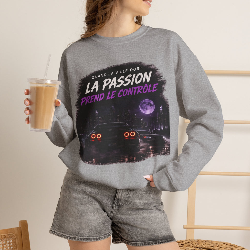 Crewneck Sweatshirt — Retro French Night Drive "La Passion Prend Le Contrôle"