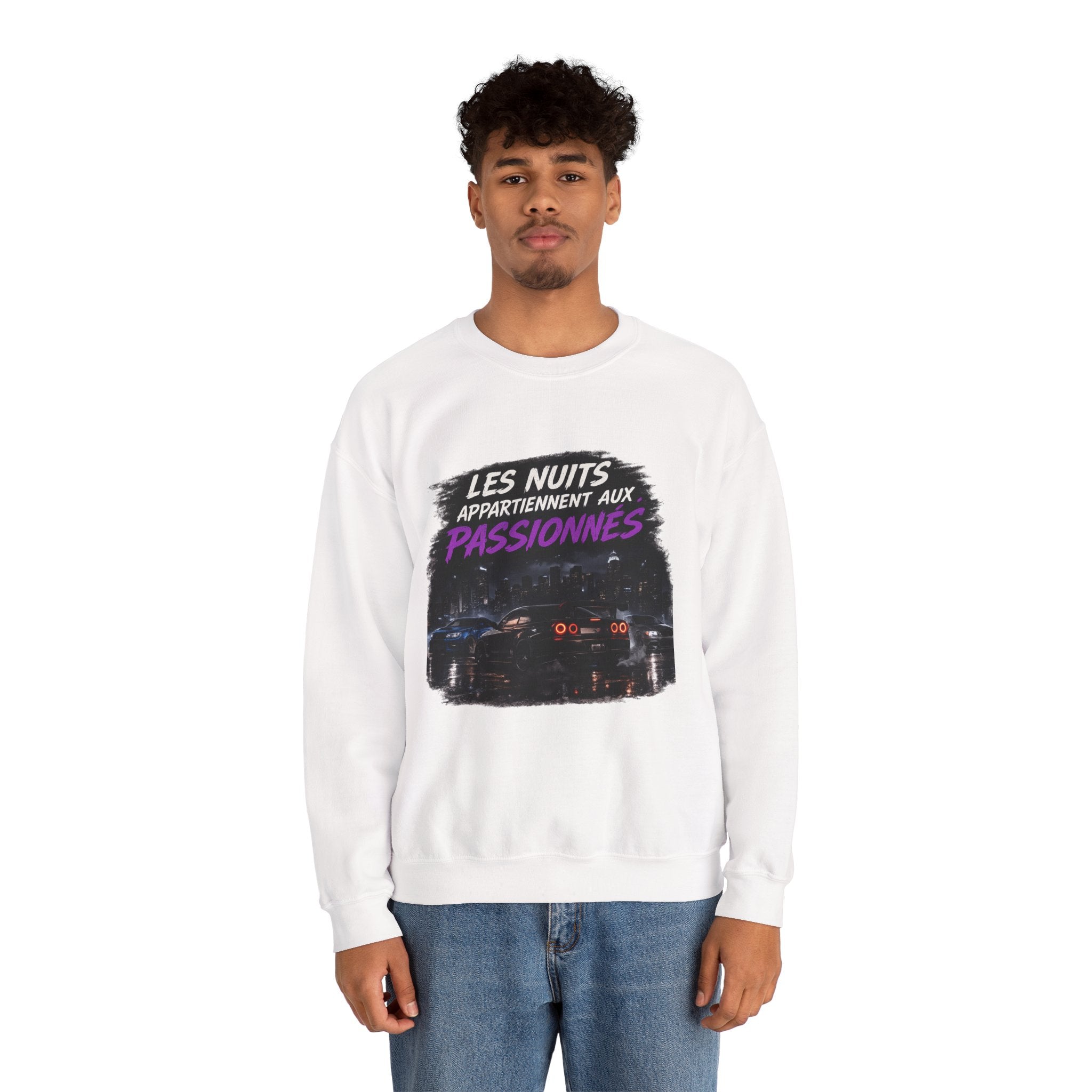 Crewneck Sweatshirt — "Les Nuits Appartiennent aux Passionnés" Neon Night Car Design