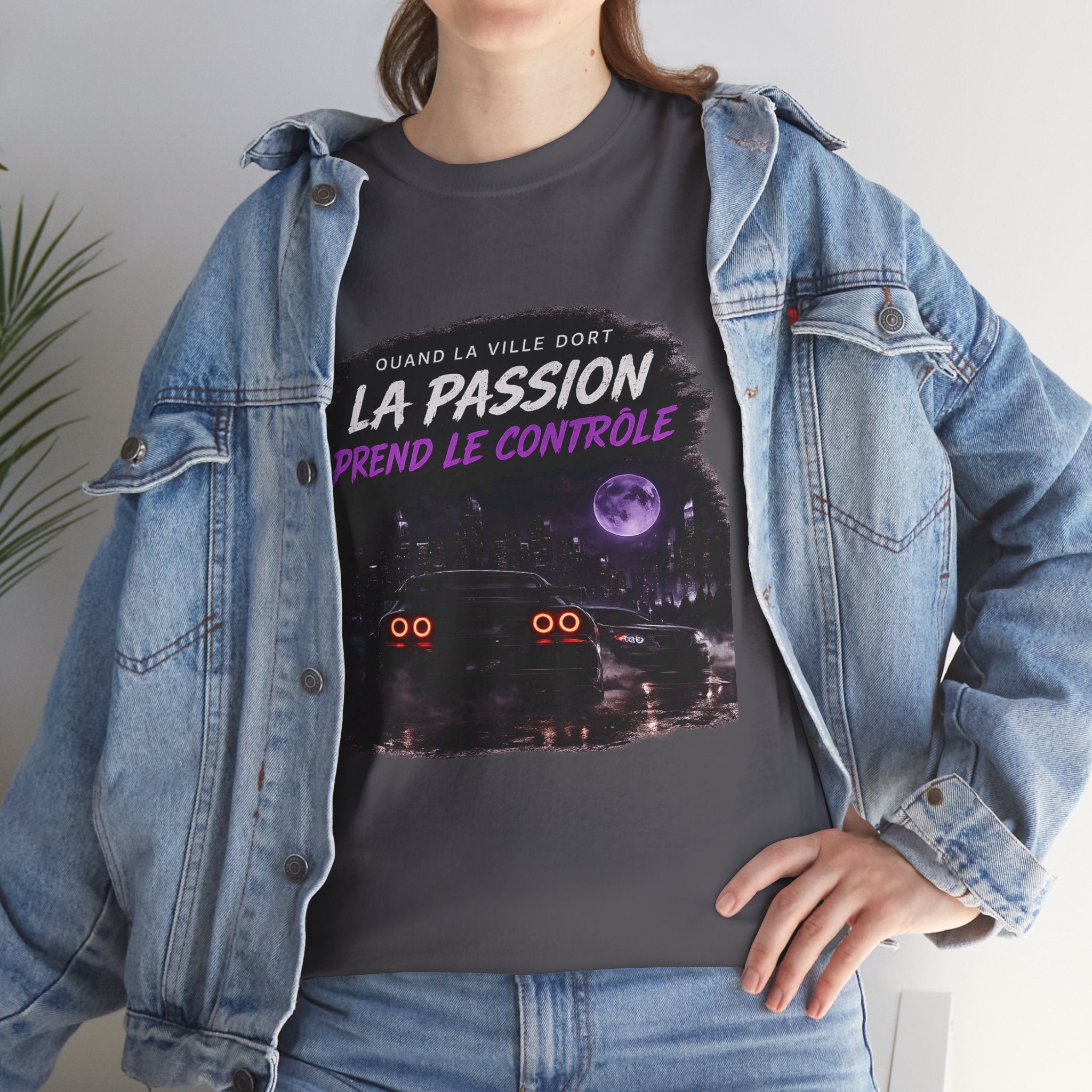 La Passion Prend Le Contrôle Tee — Retro Night Drive Graphic T-Shirt
