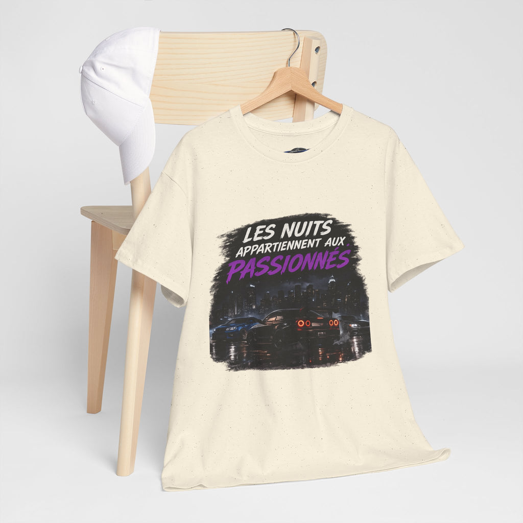 Les Nuits Appartiennent aux Passionnés T-Shirt — Night Drive Retro Racing Tee