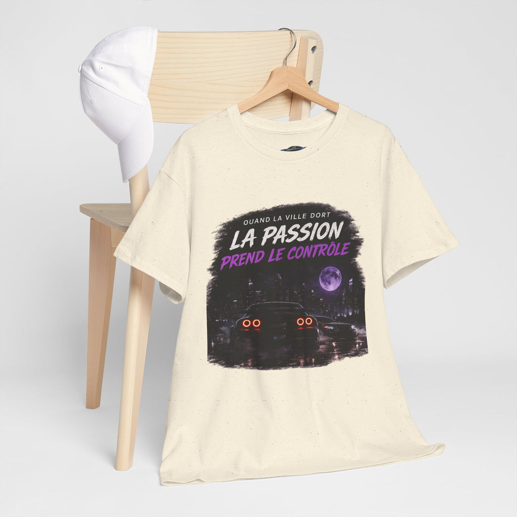 La Passion Prend Le Contrôle Tee — Retro Night Drive Graphic T-Shirt