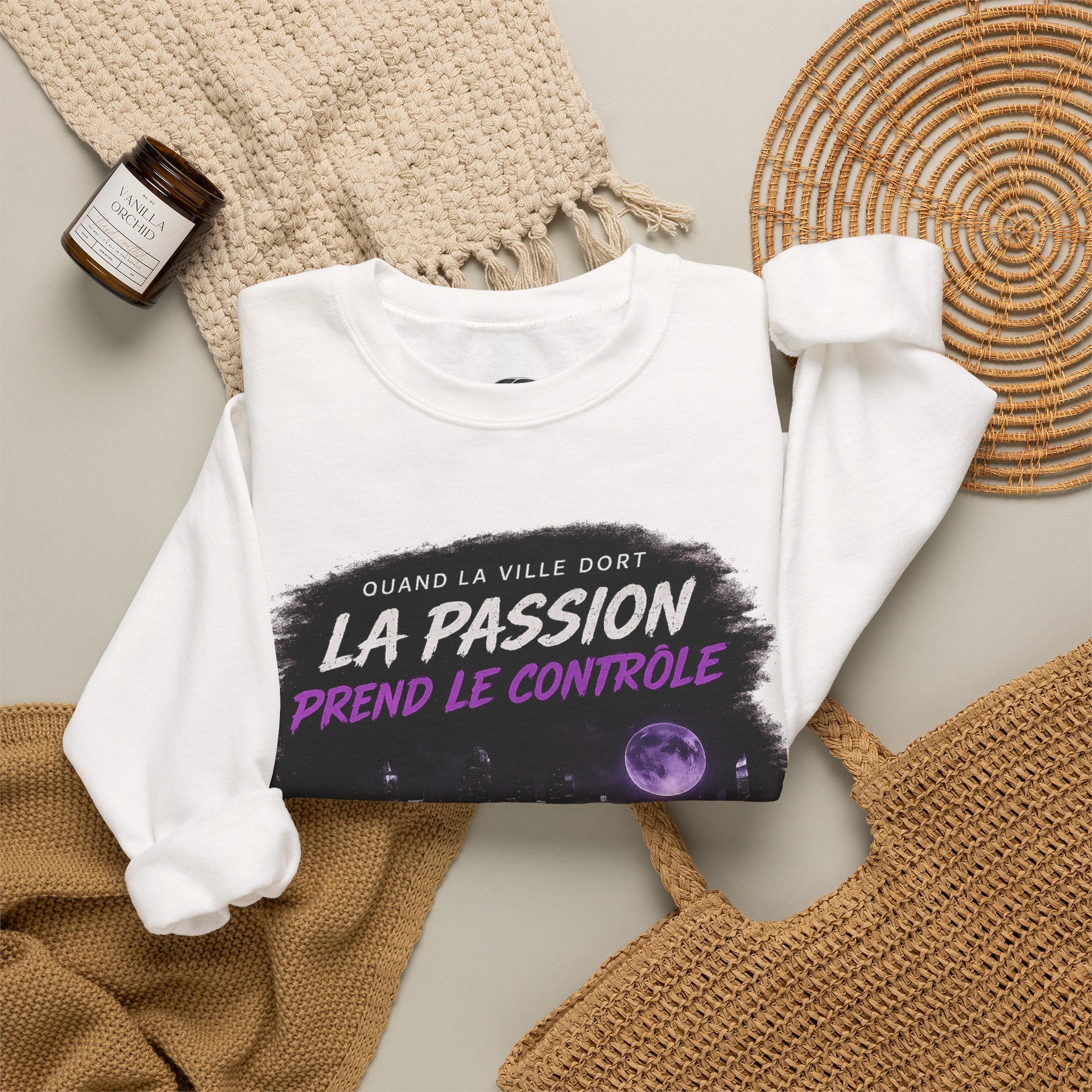Crewneck Sweatshirt — Retro French Night Drive "La Passion Prend Le Contrôle"