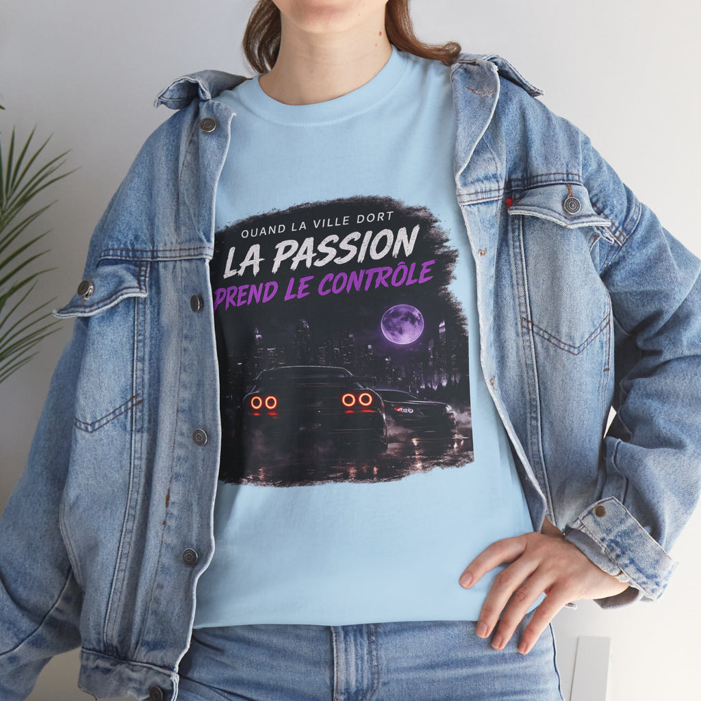 La Passion Prend Le Contrôle Tee — Retro Night Drive Graphic T-Shirt