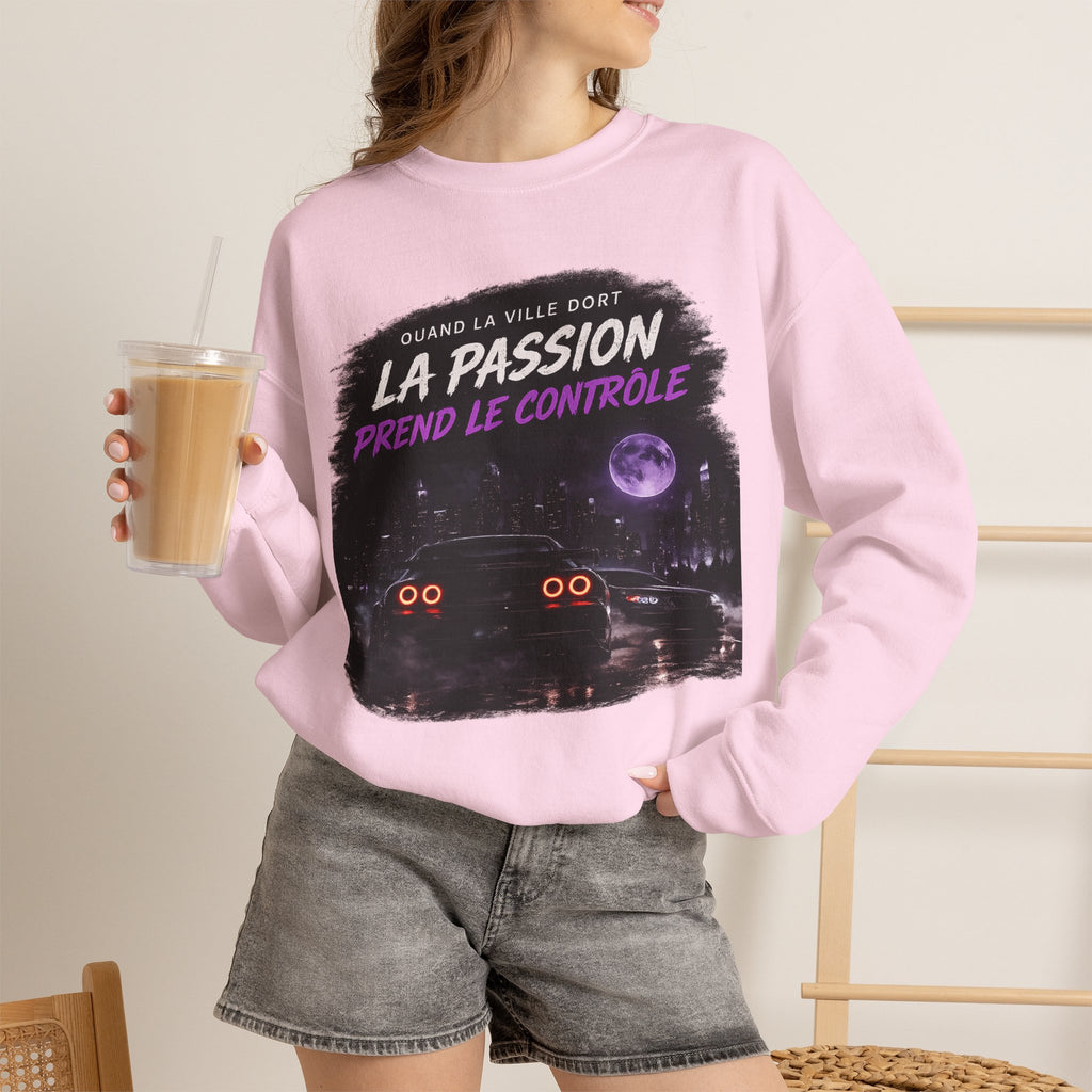 Crewneck Sweatshirt — Retro French Night Drive "La Passion Prend Le Contrôle"