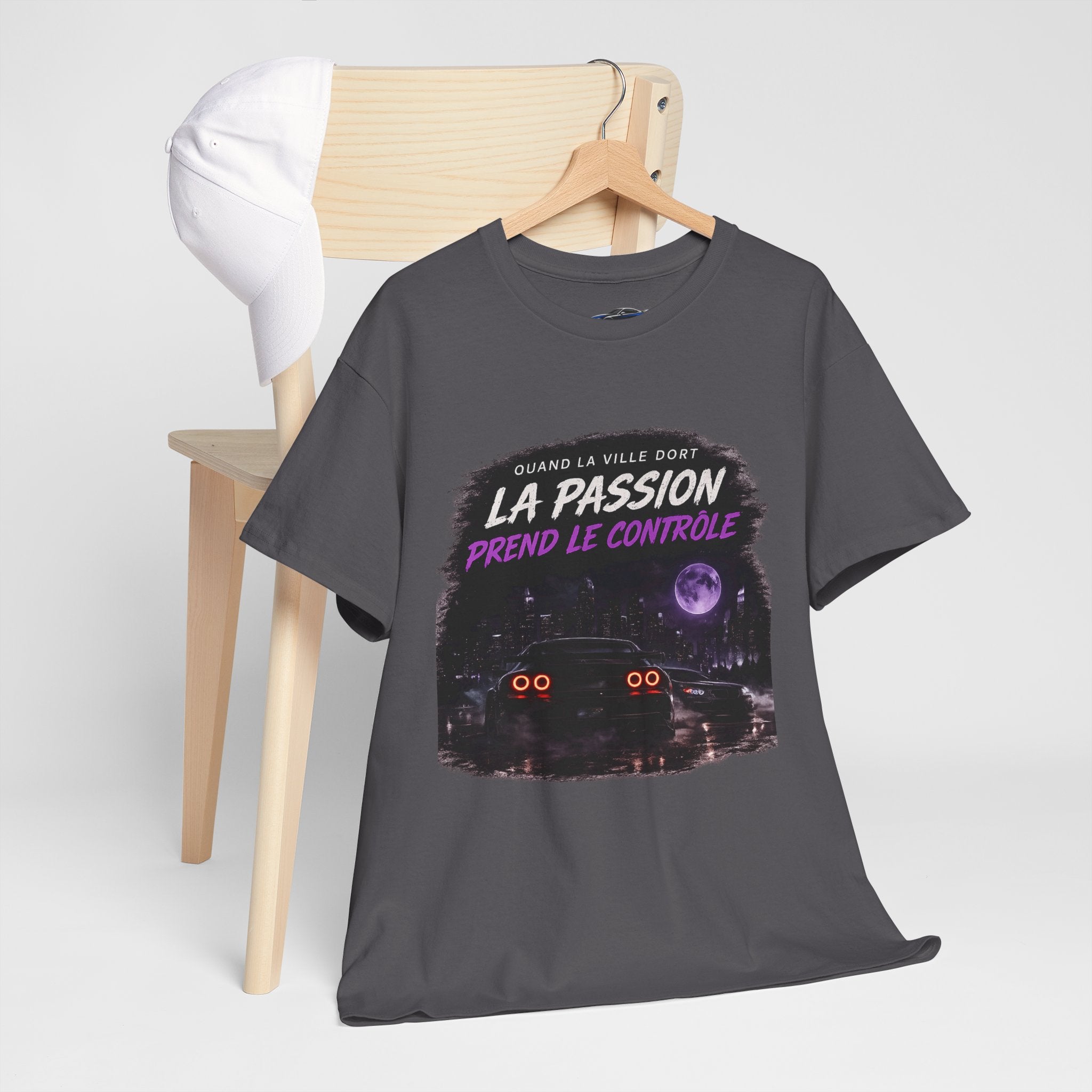 La Passion Prend Le Contrôle Tee — Retro Night Drive Graphic T-Shirt