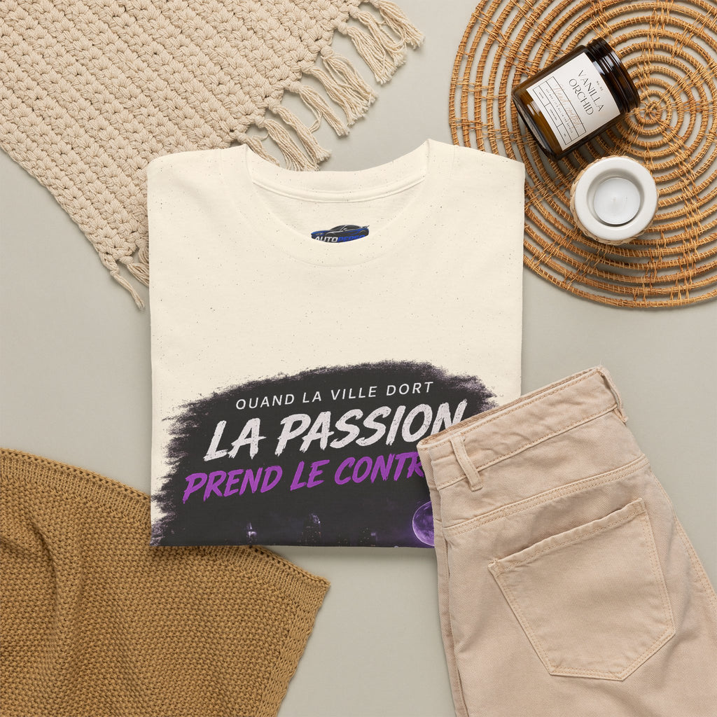 La Passion Prend Le Contrôle Tee — Retro Night Drive Graphic T-Shirt