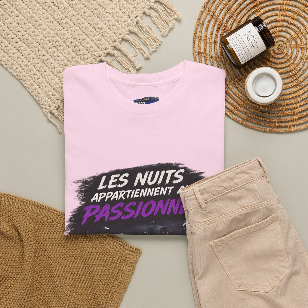 Les Nuits Appartiennent aux Passionnés T-Shirt — Night Drive Retro Racing Tee