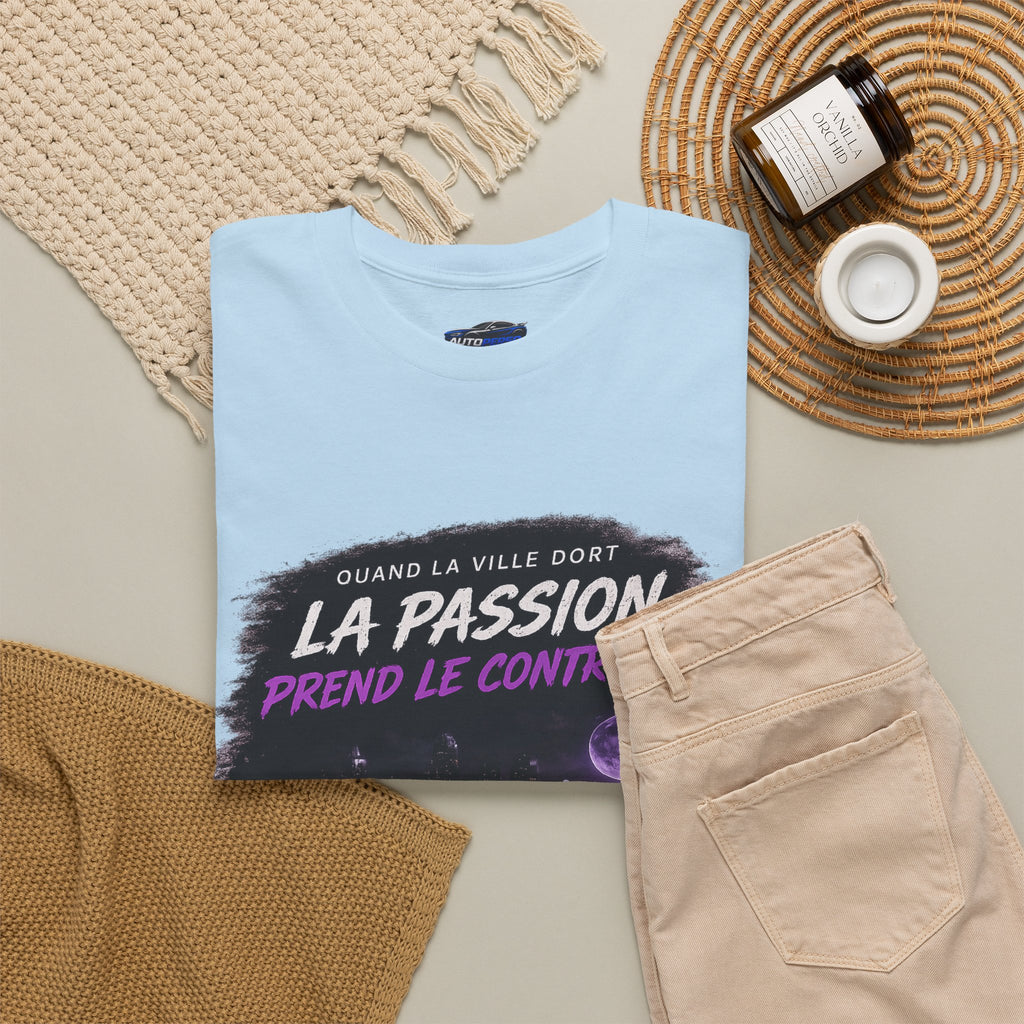 La Passion Prend Le Contrôle Tee — Retro Night Drive Graphic T-Shirt