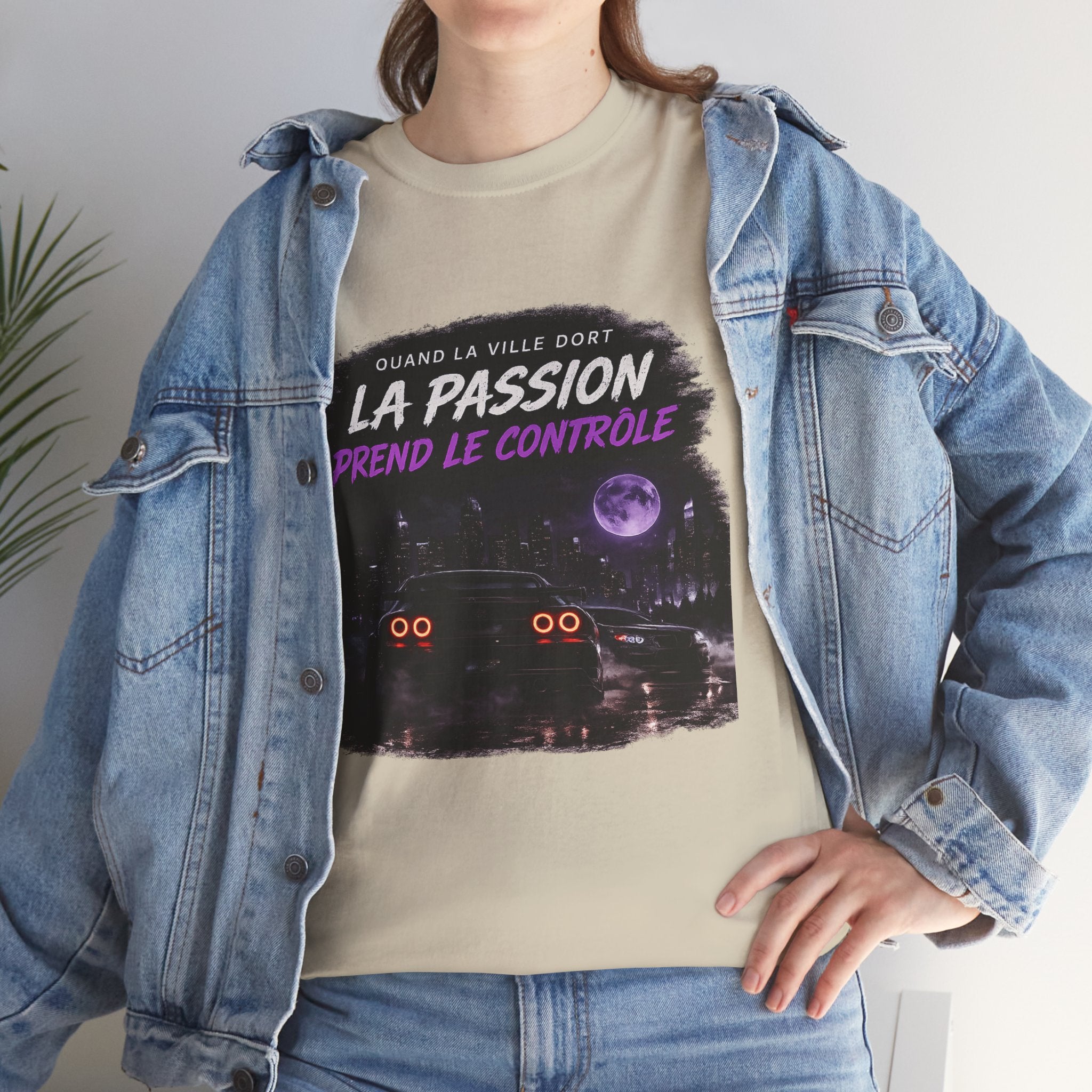 La Passion Prend Le Contrôle Tee — Retro Night Drive Graphic T-Shirt