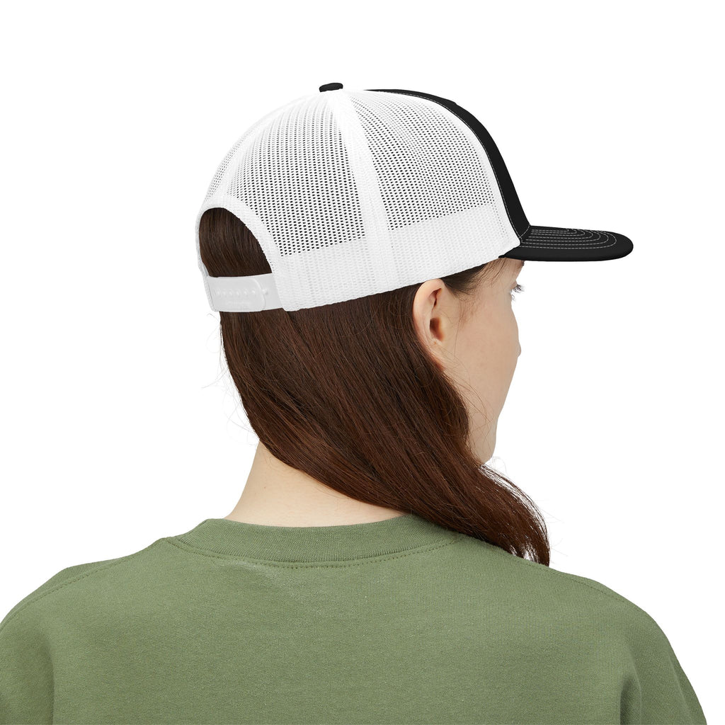 Golf 7R Snapback Trucker Cap — Retro Racing Golf Logo Hat